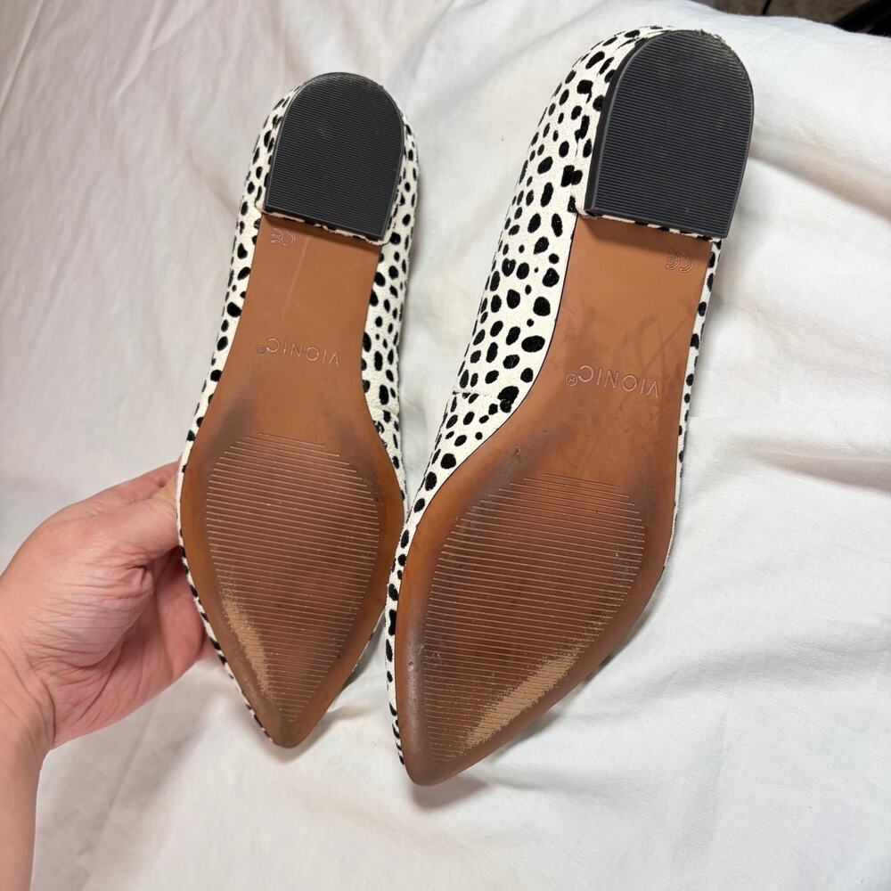 Vionic Womens Lena Spot cream black leopard print pointed toe flats. Size 6. - Picture 7 of 7